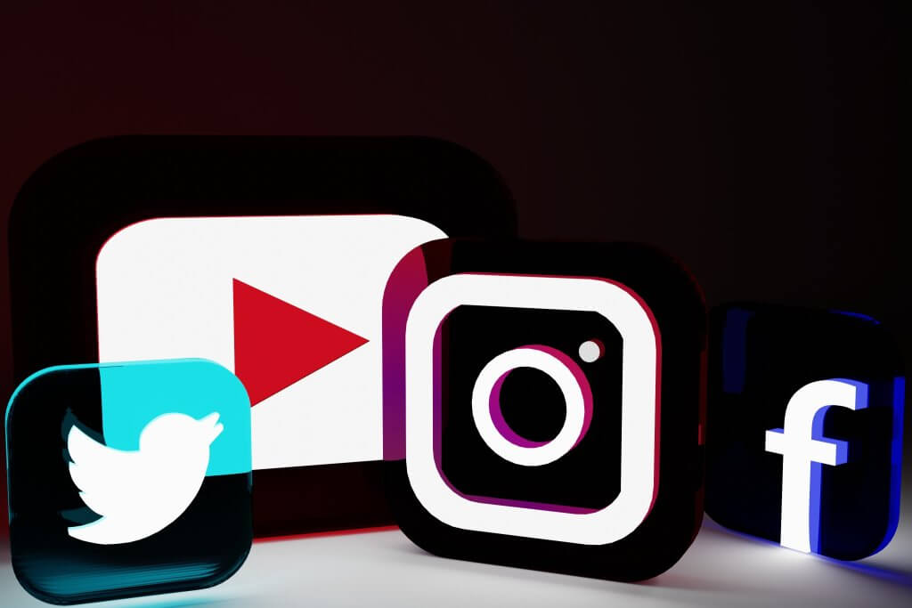 Social media icons | 7 Tips on creating an Organic Social Media Strategy